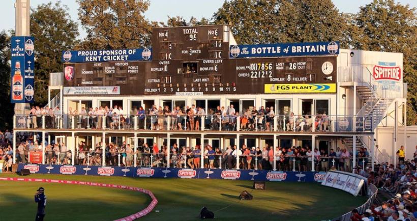 Les-Ames-Stand-KCCC-Spitfire-Ground-Canterbury-scoreboard